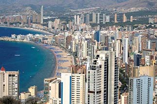 Living in Benidorm with Grupo Mar de Casas